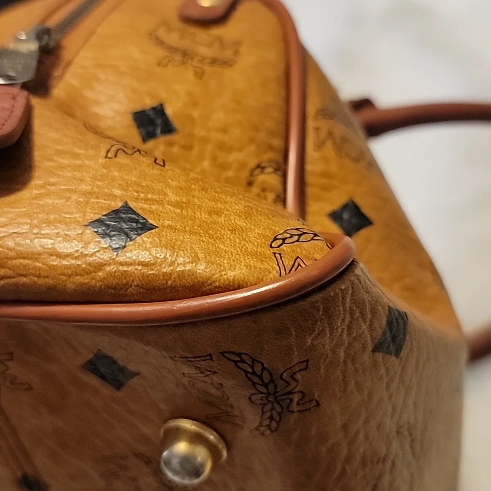 MCM Cognac And Black Visetos BOSTON BAG K4681 - Picture 10 of 13